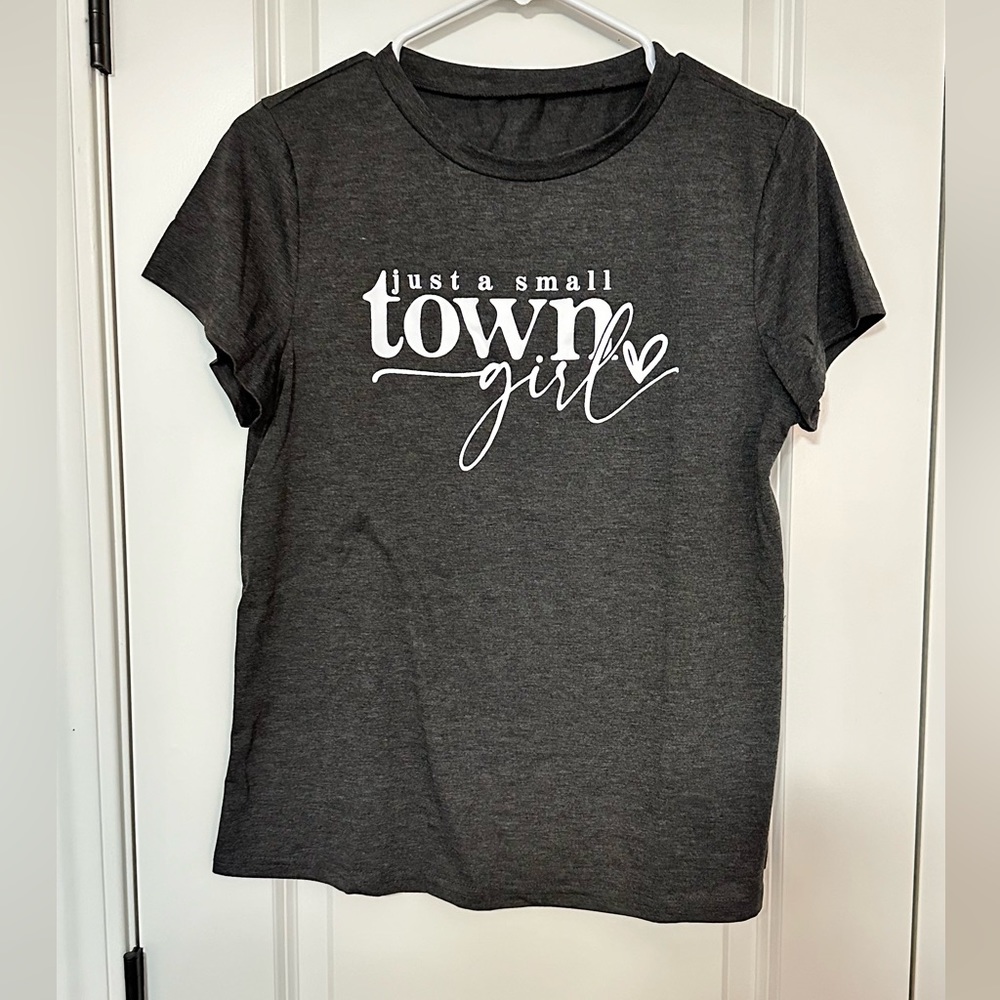 Small Town Girl T-Shirt - Picture 4 of 6
